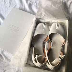 Maison marginal tabi sandals
